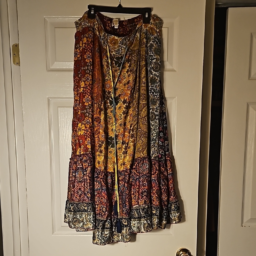 Bohemian Tiered A-line Midi Skirt